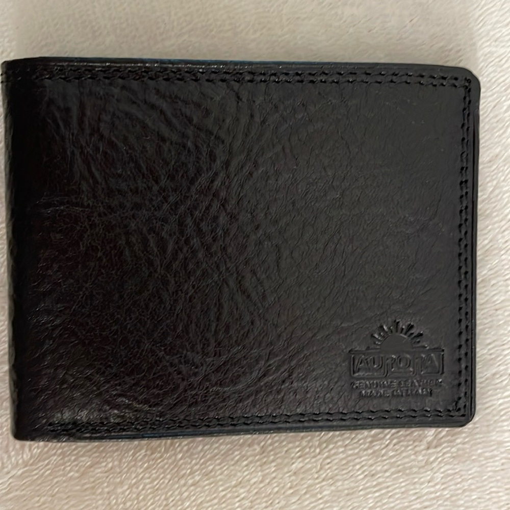 3‎ for $25! Aurora Black genuine leather compact wallet
